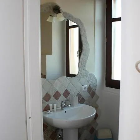 Le Gemelle Guest house Luras